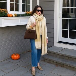 NWT Jaclyn Smith Collection Metallic Trim Lightweight Pashmina Scarf – OSFM